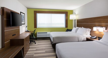 Holiday Inn Express - Visalia Room Type - 2 Queen Beds Standard