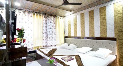 Hotel Kaaynat Royale Room Type - Ac Deluxe Family Room