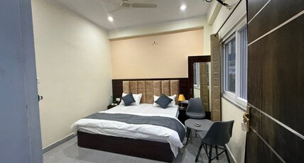 Verdant Haven Hotel Room Type - Deluxe Room