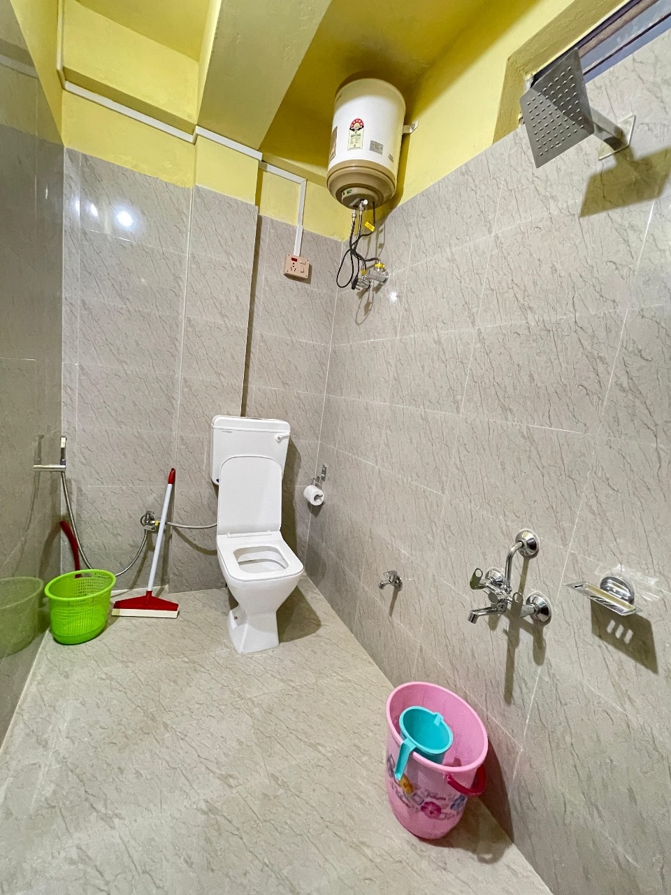 Krangshuri Homestay - Tap to explore photos