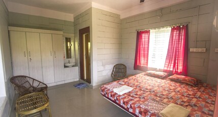 Hari Om Gokarna Hotel Room Type - AC Double Room - 1st Floor