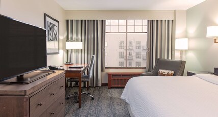 CopperLeaf Boutique Hotel & Spa, BW Premier Collection Room Type - Accessible - 1 King, Mobility Accessible, Roll In Shower, Non-Smoking