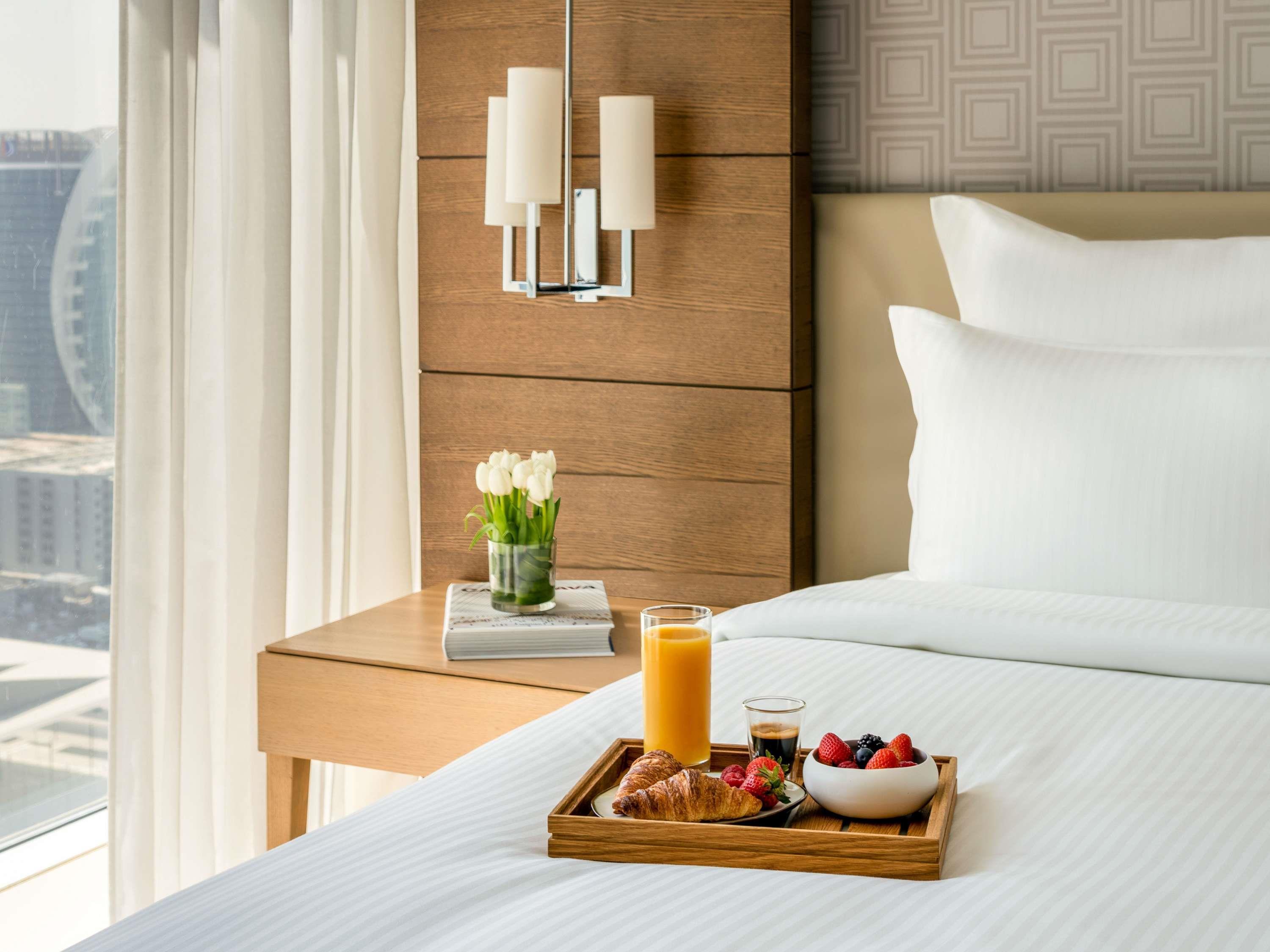 Pullman Doha West Bay - Tap to explore photos