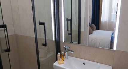 H Room Type - Privilege room for two people