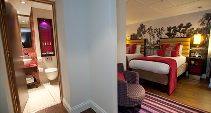 Hotel Indigo London-Paddington Room Type - 2 Single Premium Sofa Bed Garden View