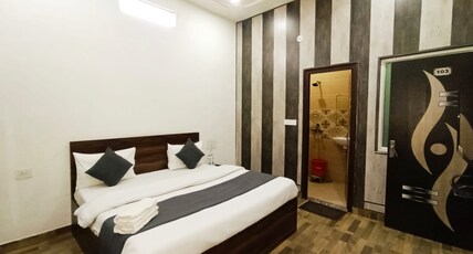 Hotel NV Palace Room Type - Deluxe Room (with Breakfast)