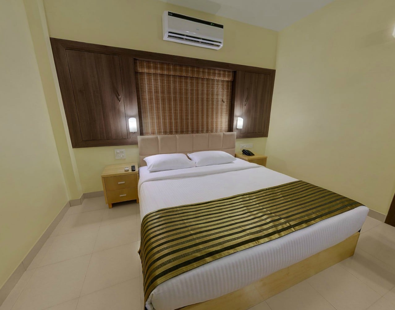 SANDALWOOD HOTEL & SUITES - Tap to explore photos