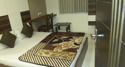Hotel Crystal Room Type - Deluxe AC room