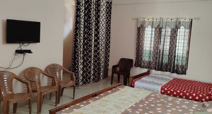 Vidhara Rooms | 5 min drive to KIMSHEALTH Hospital Room Type - Family Room