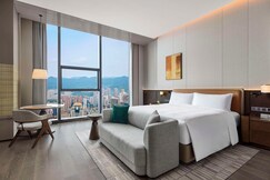 Conrad Chongqing