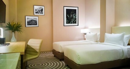 Upper View Regalia Hotel Kuala Lumpur Room Type - Superior Room No Window