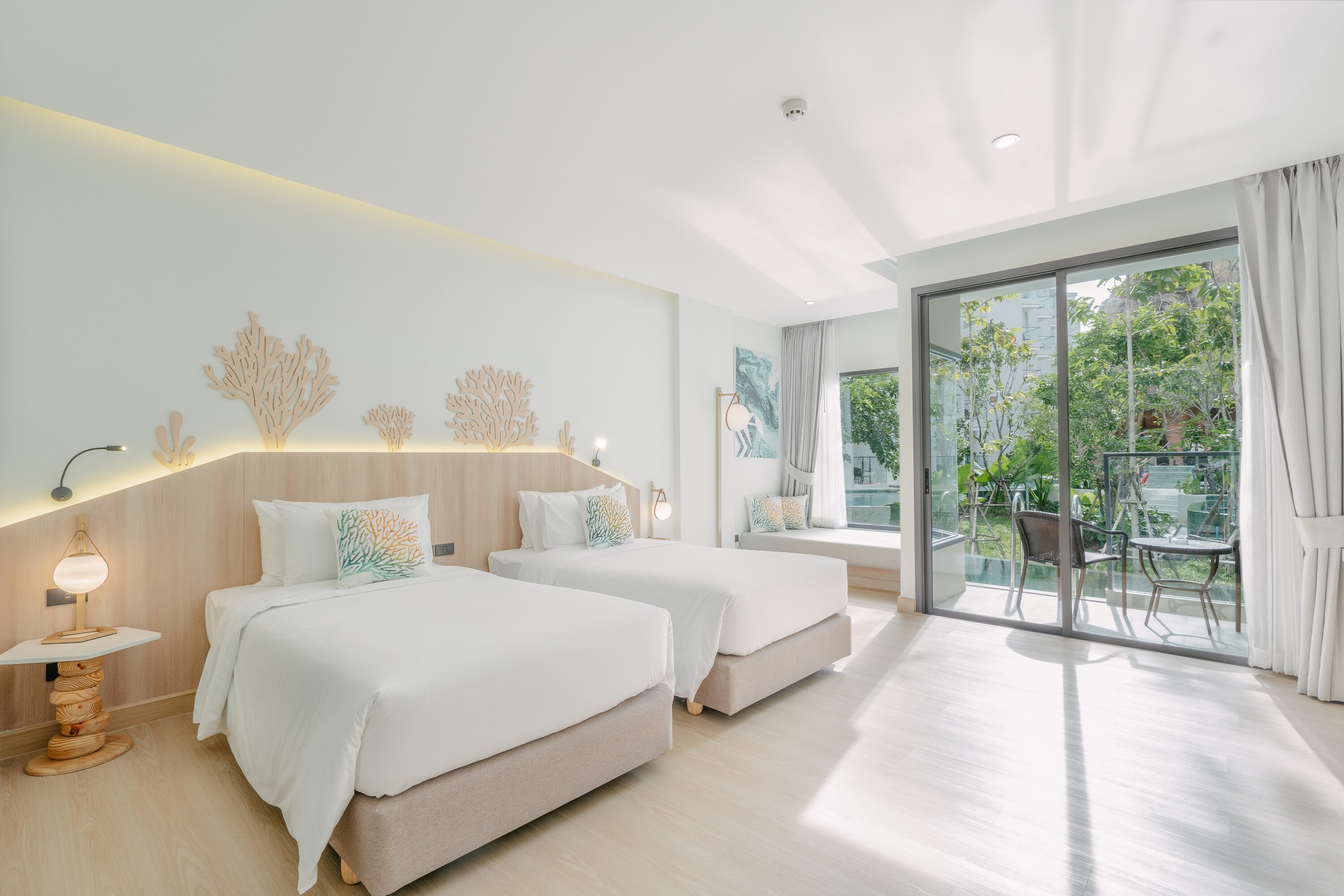 Phuket Emerald Beach Resort - Tap to explore photos