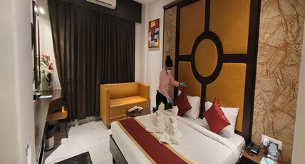 Hotel Simran International Room Type - Deluxe Double Bed Room