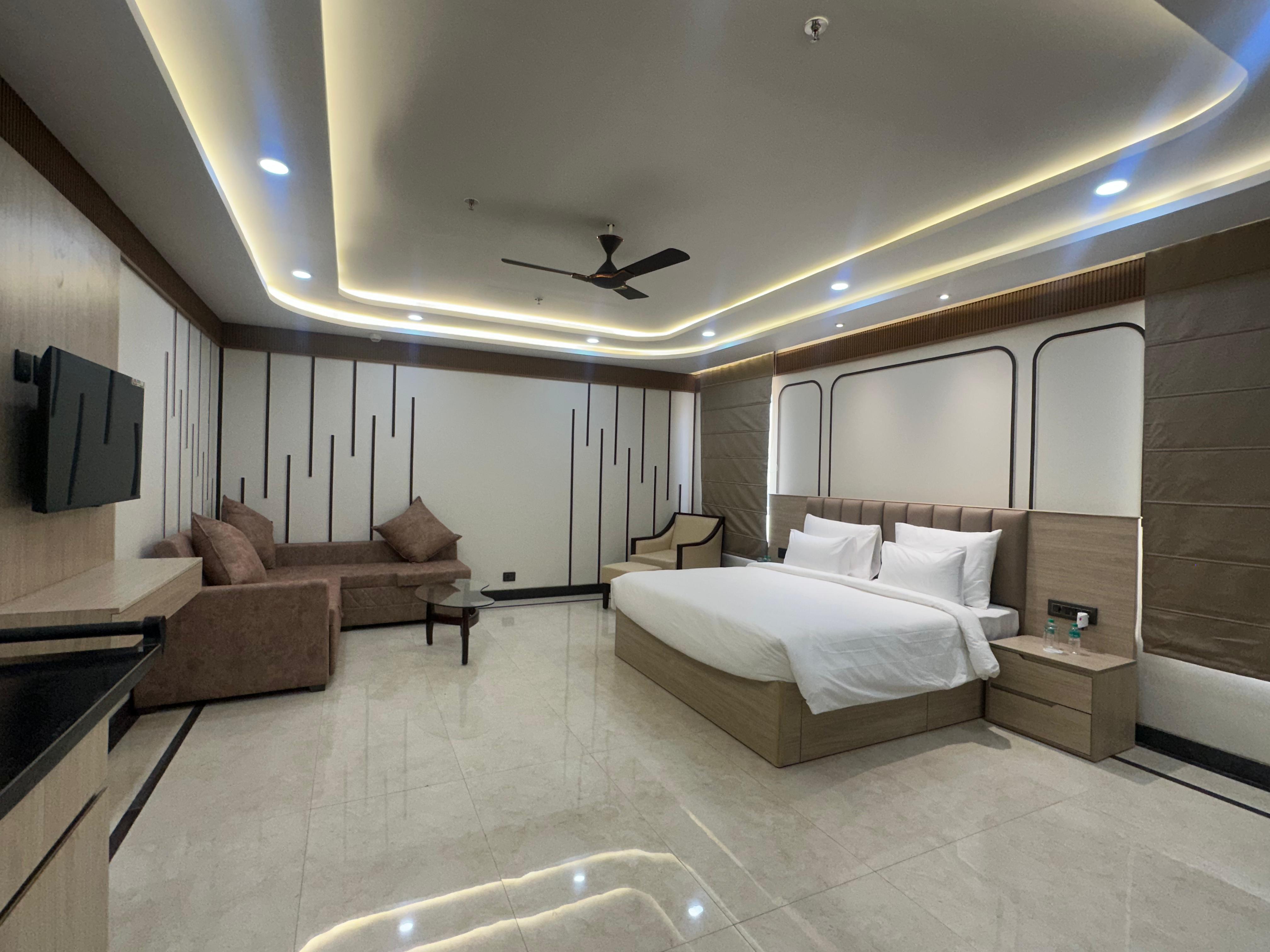 BRIJ SEWA SADAN PAYING GUEST HOUSE - Tap to explore photos