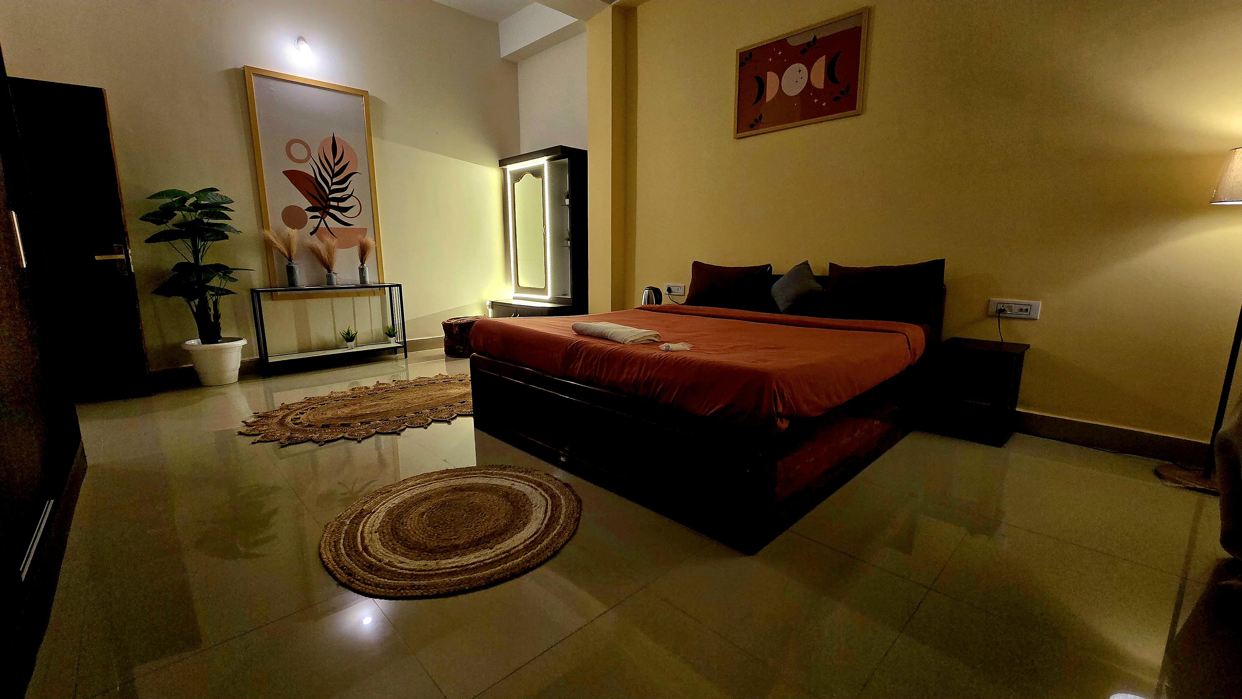 Kasa homestay - Tap to explore photos