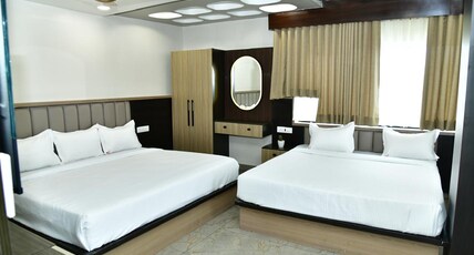 Rangam Grand Room Type - ROYAL FIVE BED SUITE