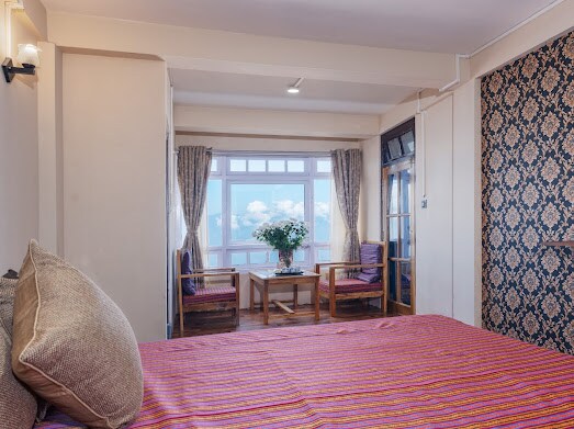 Rewa - Tap to explore photos