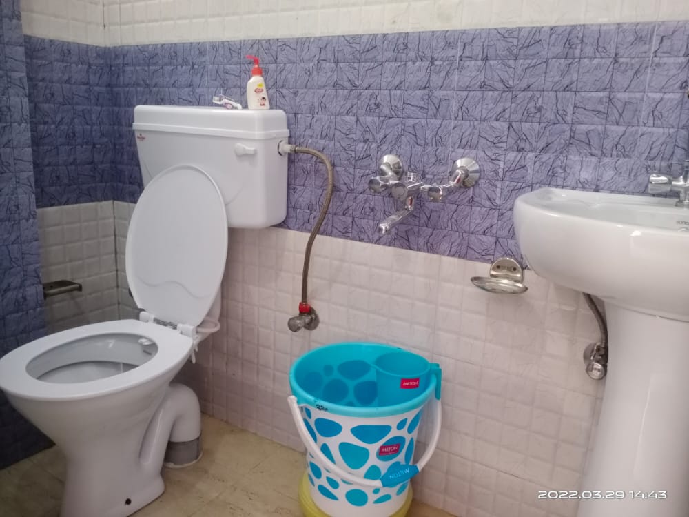 White Hills Homestay | Rooms & Wi-Fi - Tap to explore photos