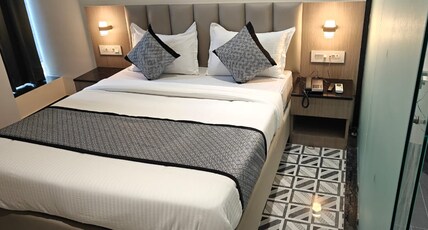 Hotel Trawika Room Type - Premium Jacuzi Room