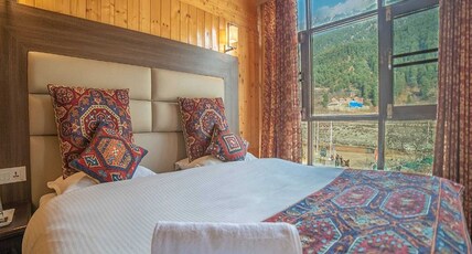 Palette Hotel Regency Valley View Pahalgam By CheckIn Room Type - Suite with Jacuzzi Bathtub