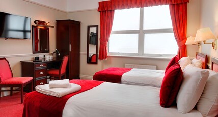 Best Western The Hatfield Hotel Room Type - 2 Single Beds, Non-Smoking, Sea View
