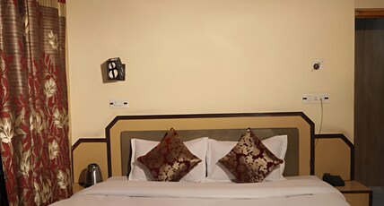 Hote Sita Inn Room Type - Deluxe Double Room