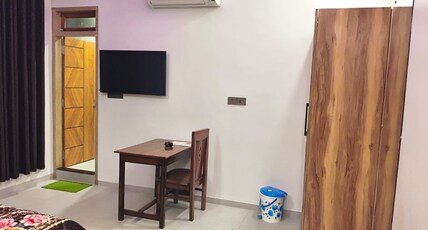Hotel PARIVAR GARDEN Room Type - Bedroom 6