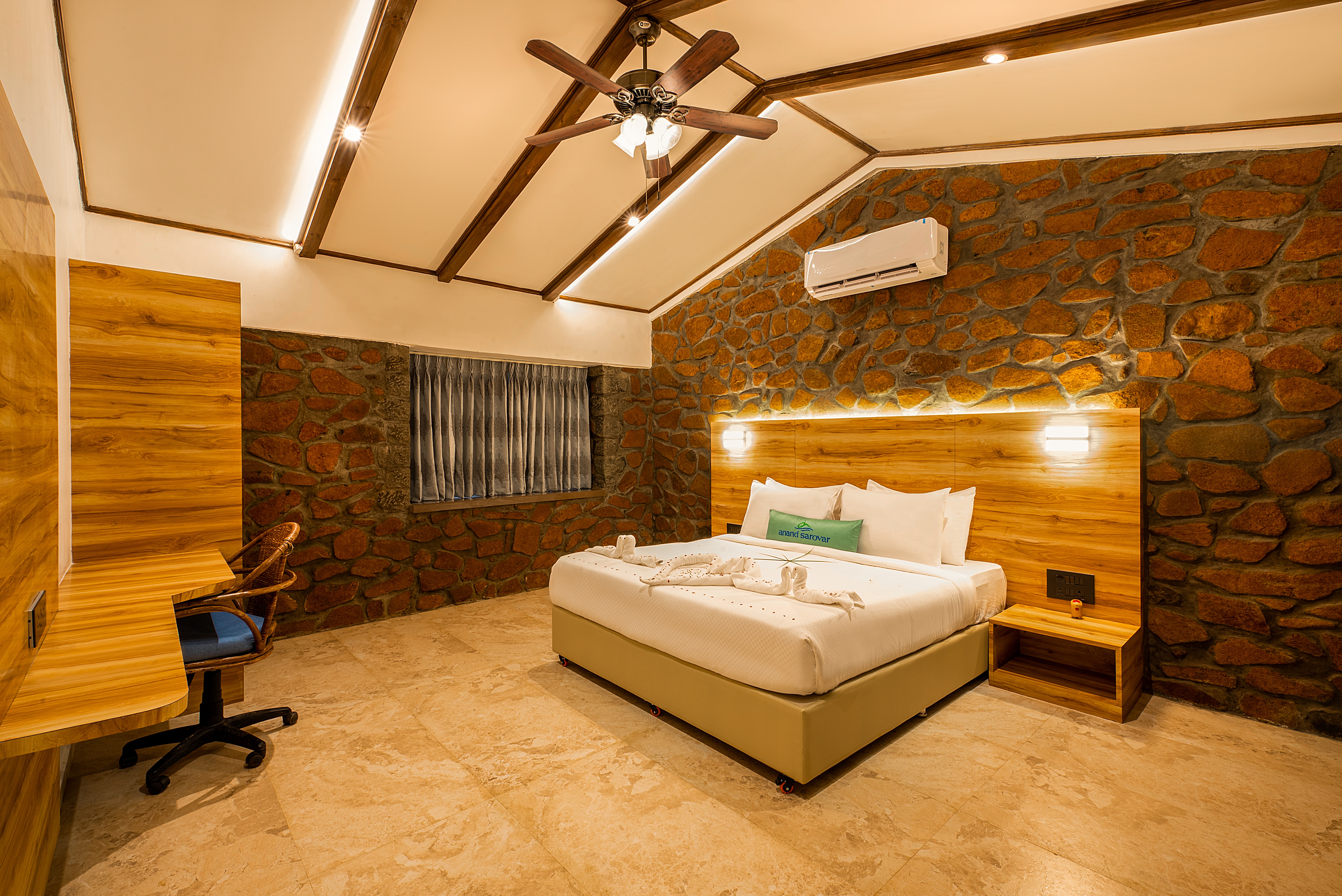 Ashoka Sarovar The Lake Retreat - Tap to explore photos