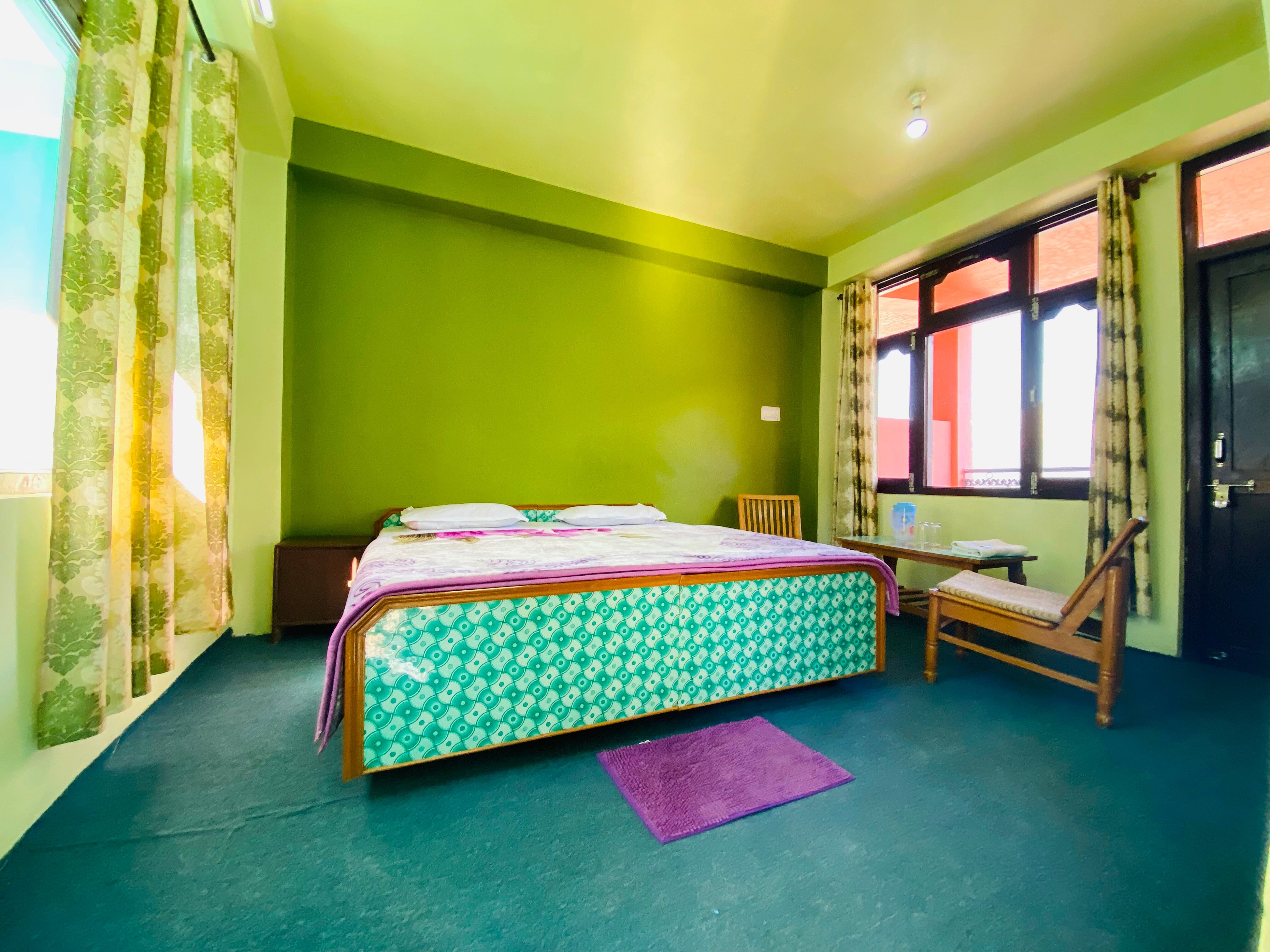 Hotel O Himalaya - Tap to explore photos