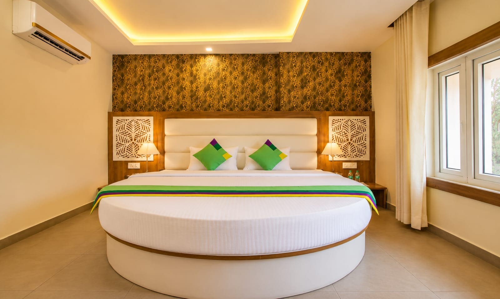 Hotel Haveli Resort Roots - Tap to explore photos