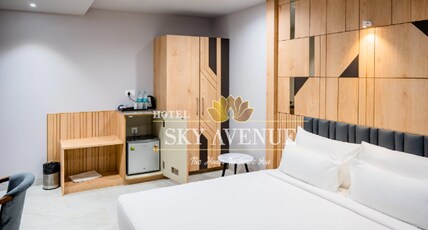 Hotel Sky Avenue Room Type - SUPER DELUXE (KING)