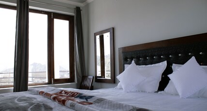Banaras Residency Leh Ladakh Room Type - Deluxe room 102