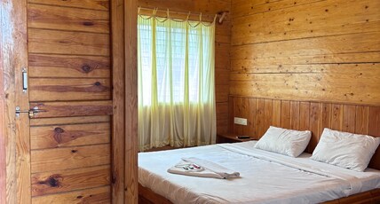Weavers Resort Bhimashankar Room Type - Classic Wooden Cottage