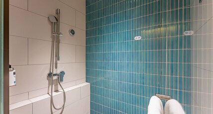 Holiday Inn Express HAIYAN Room Type - 1 King 1 Double Standard