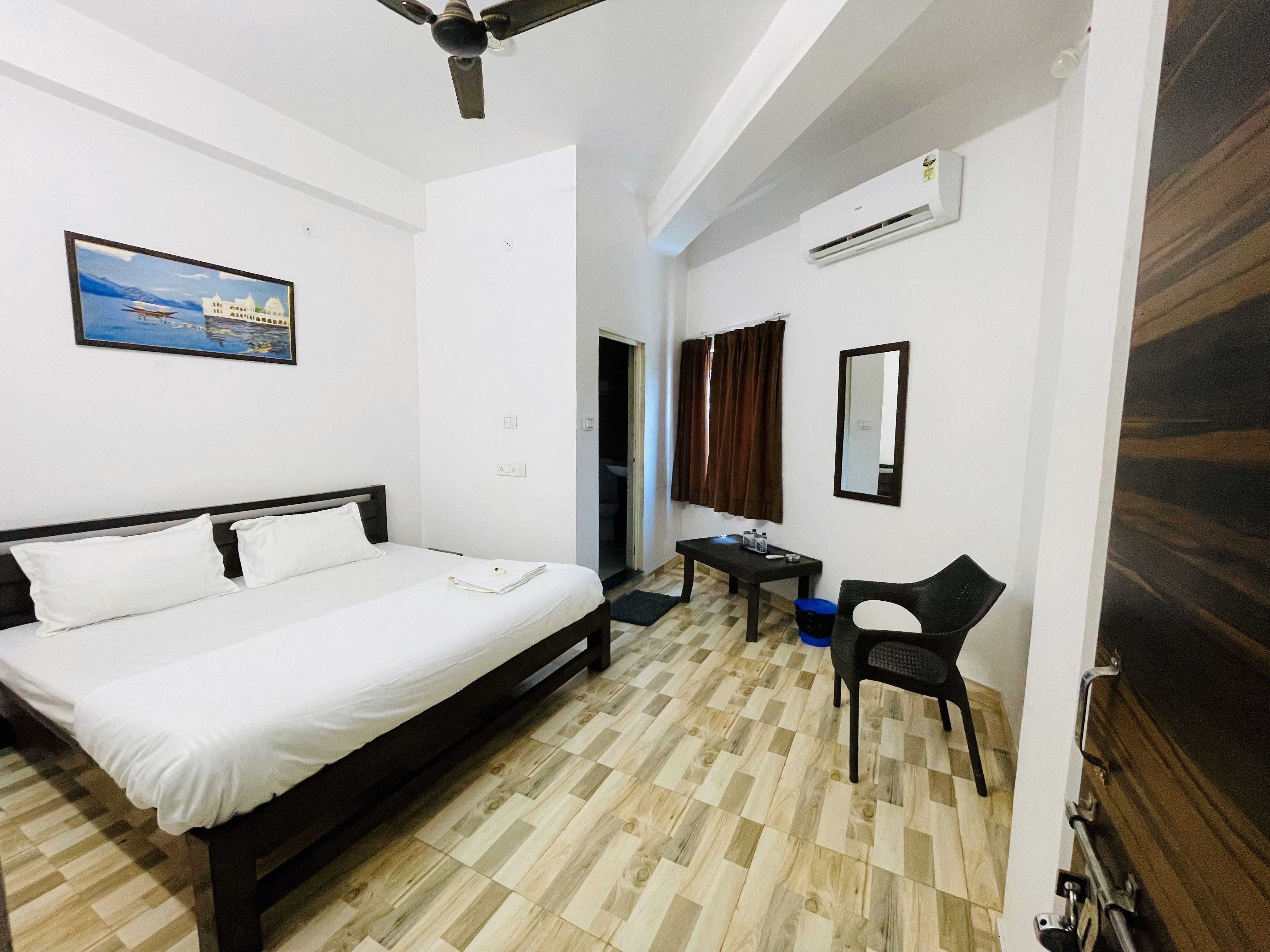 Jethi Homestay - Tap to explore photos