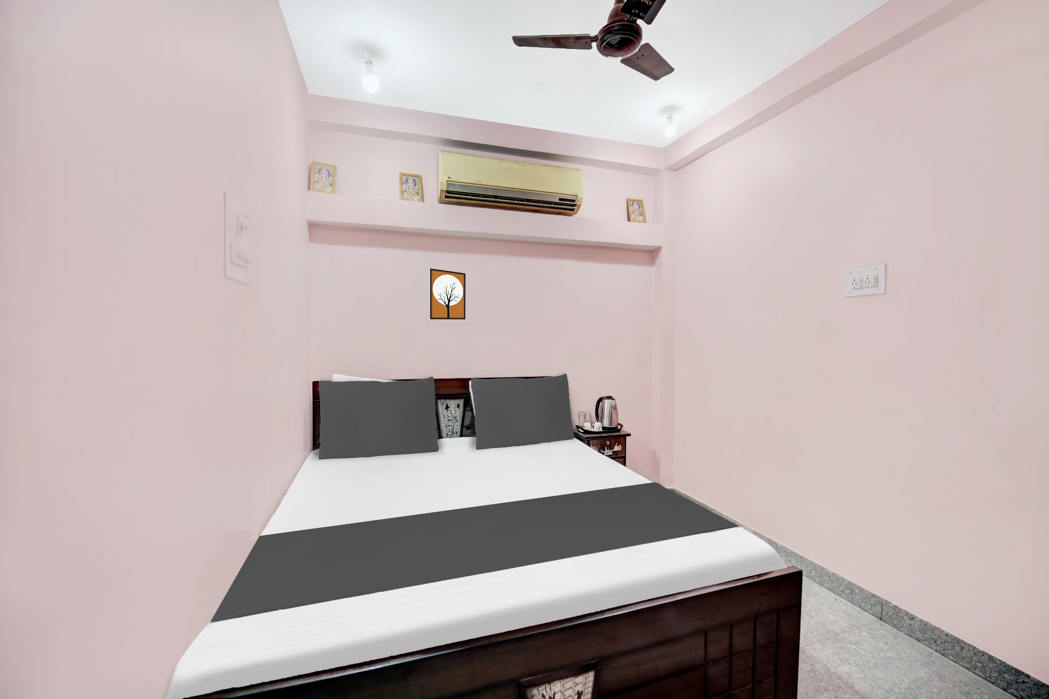 Hotel O New Grand Palace - Tap to explore photos
