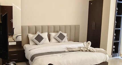Moon High Stays | A Luxury Stay Room Type - Triple Bed Family Room