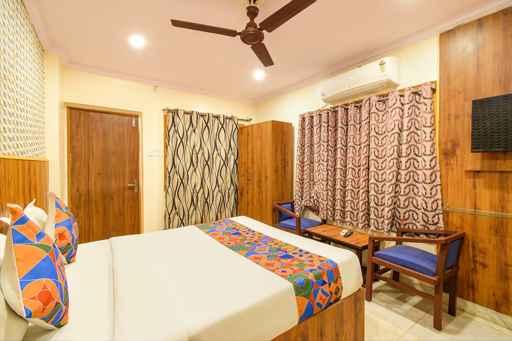 FabHotel Kanak International - Tap to explore photos