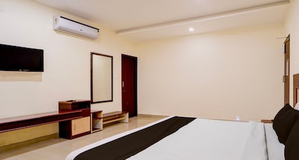 Townhouse Dindigul Rock Fort Formerly Ramora Grand Room Type - Classic Townhouse Dindigul Rock Fort Formerly Ramora Grand Room Type - Classic