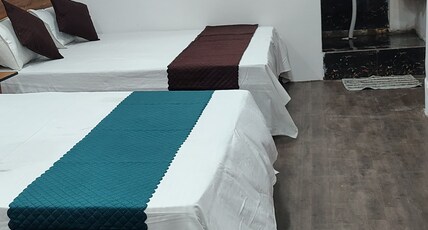 Ayodhya Cantt Palace & Restaurant Room Type - Family Ac Room