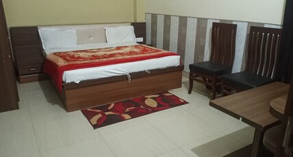 Kanha Hotel & Restaurant, Chitrakoot Room Type - Deluxe