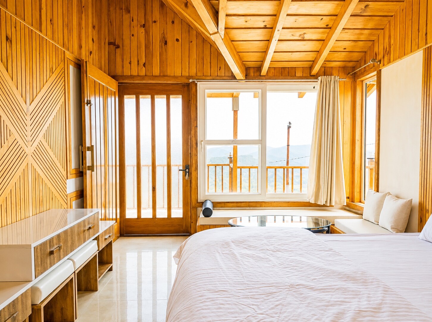 Jusgar Homestay 3BHK Villa| Lansdowne by Homeyhuts - Tap to explore photos