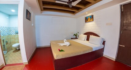 Black Beach Resort Room Type - Standard Non AC Room