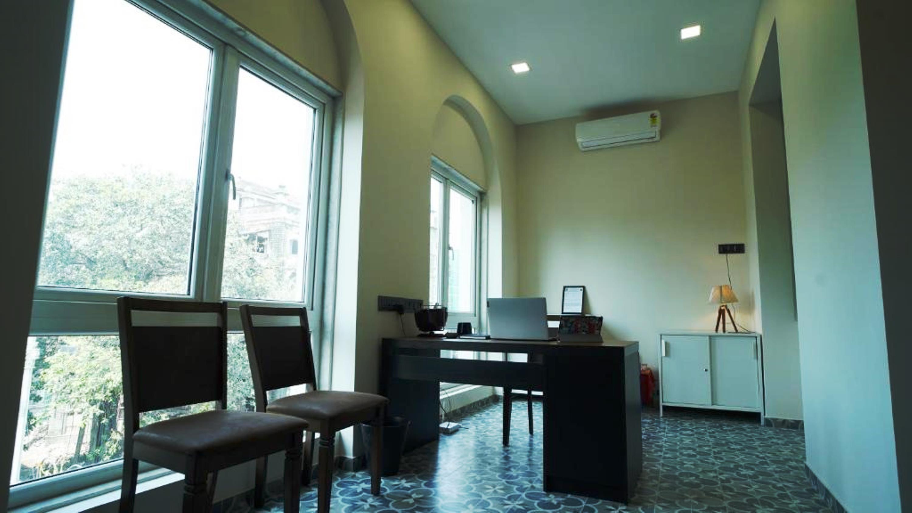 The Colaba Pod, A Hostel in Colaba - Tap to explore photos