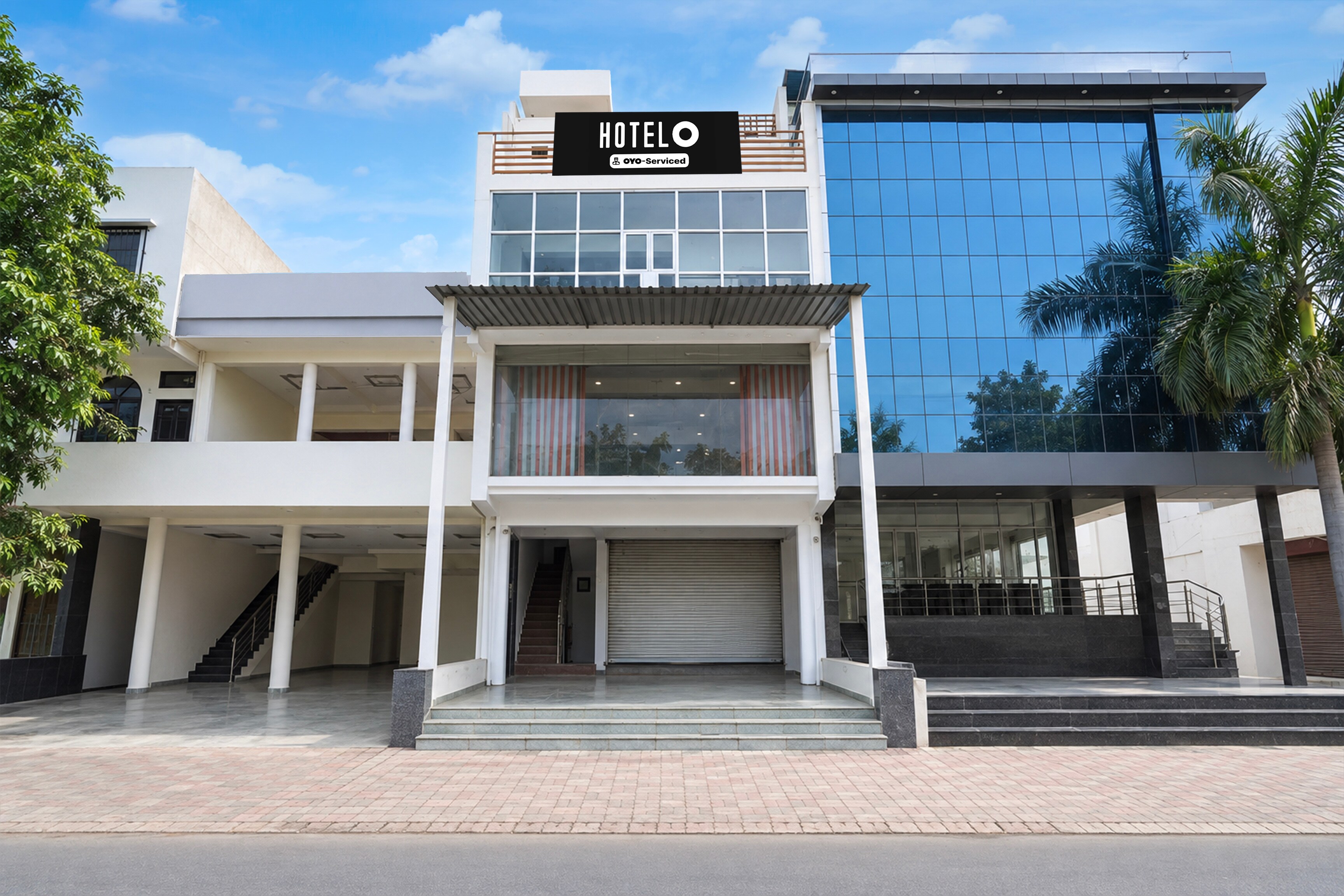 Hotel O Munsi Puliya Metro Lucknow - Tap to explore photos