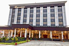 HOTEL GRAND SAROVAR