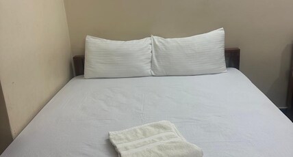 S.A.N Mansion Room Type - Deluxe Non AC Room
