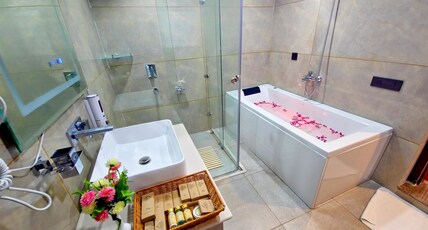 The Himalayan Pearl Luxury Resort Room Type - Gulmarg View Room The Himalayan Pearl Luxury Resort Room Type - Gulmarg View Room