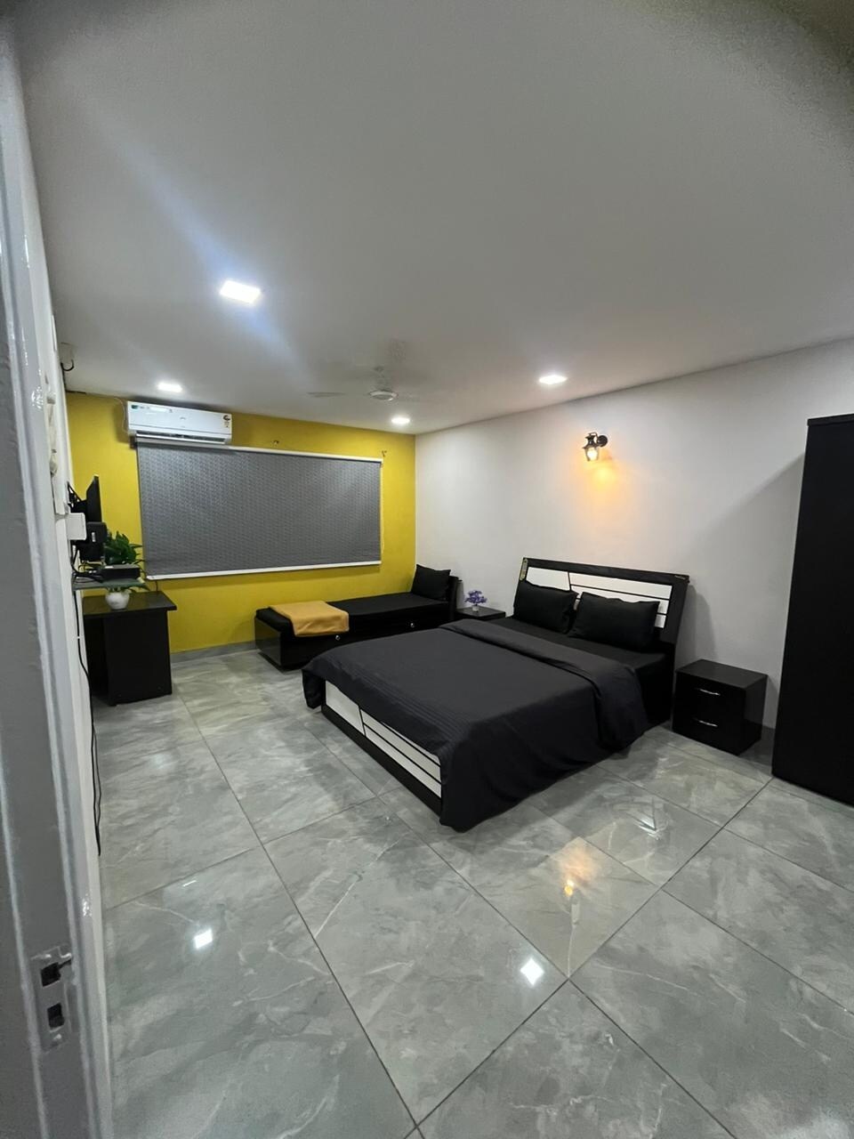 Saphire 1bhk by Royal Luxor - Tap to explore photos