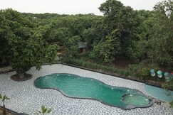 Aamravan Resort